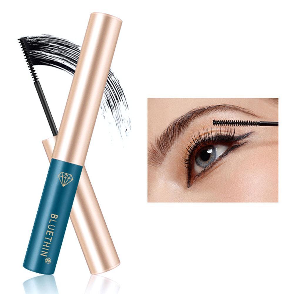 Mascara BLUETHIN màu đen chuốt cong mi