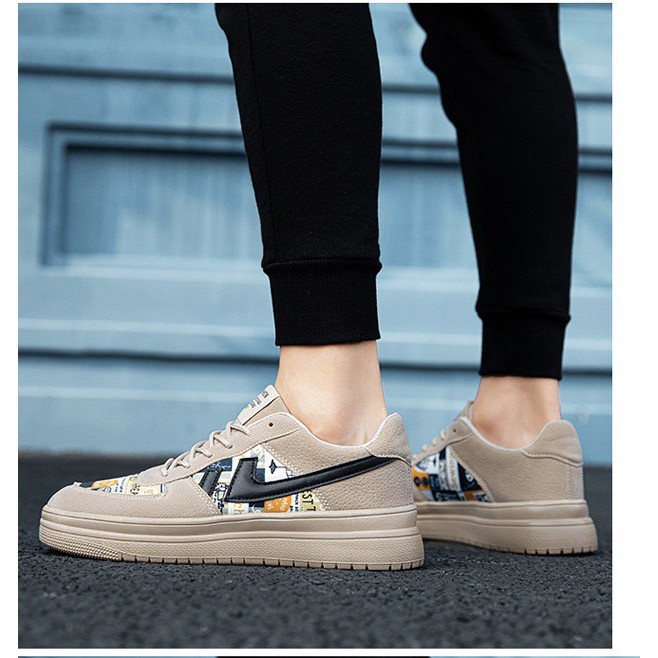 Giày thể thao nam màu be sườn chữ | BigBuy360 - bigbuy360.vn