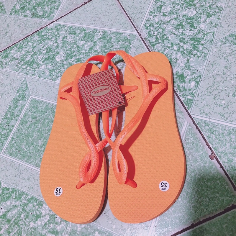 Sandal havaianas siêu hot cập bến