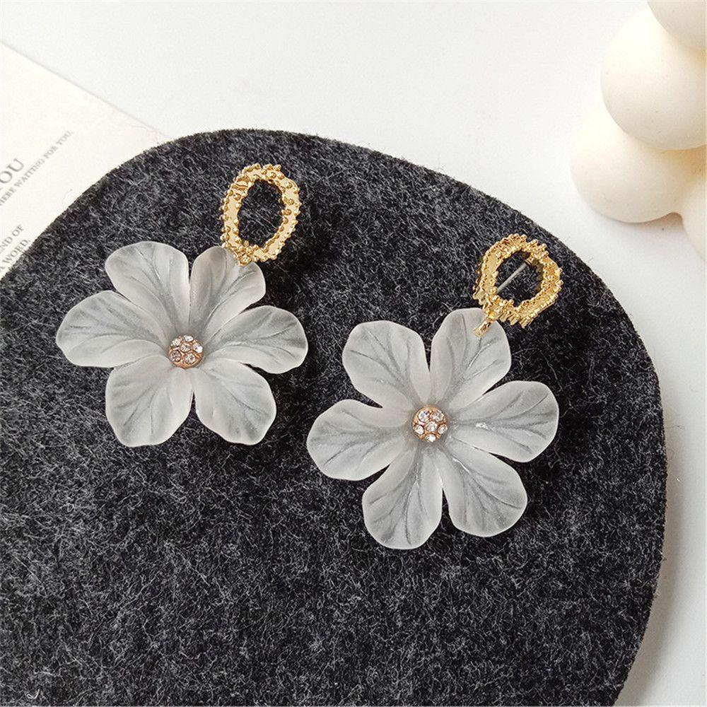 Bông Tai Hình Hoa Bằng Nhựa Trong Suốt Phong Cách Hàn Quốc