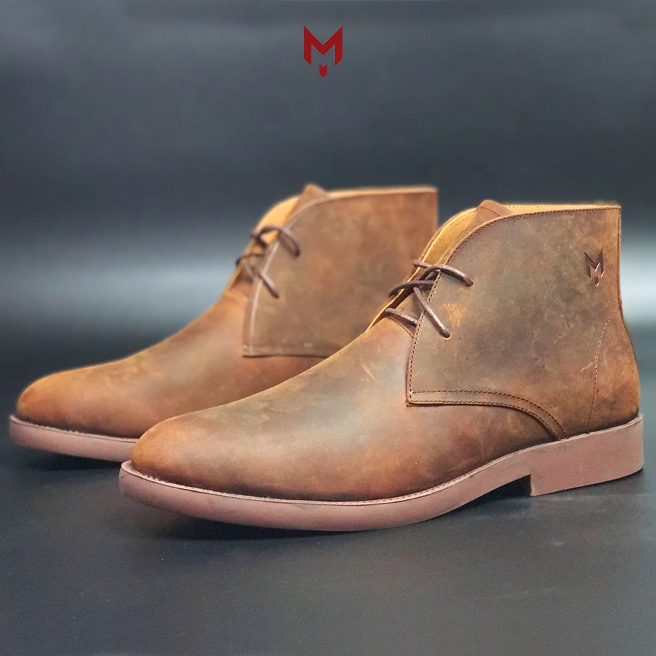 Giày cao cổ nam Mad Chukka Boots Black da bò sáp ngựa điên cao cấp phong cách bụi bặm
