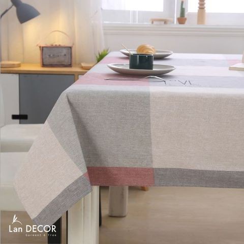 Khăn trải bàn đẹp Landecor mẫu ô vuông lớn hồng, xám,be trang nhã (khổ 2,4 m)-TB506