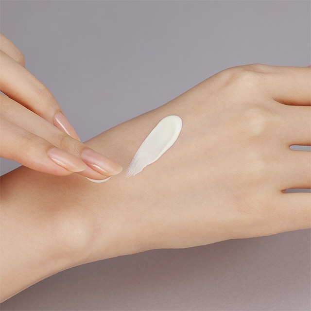 Kem Chống Nắng Sulwhasoo UV Wise Làm Sáng Da SPF 50+/PA++++ 10ml