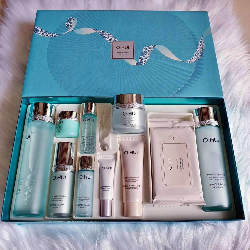 Bộ dưỡng Ohui xanh cấp nước kiềm dầu giảm mụn và thu nhỏ lỗ chân lông -  Ohui Miracle Aqua Special Set (11 SP)