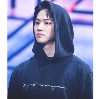 [HOODIE] EYES ON YOU - WORLD TOUR 2018 (GOT7)
