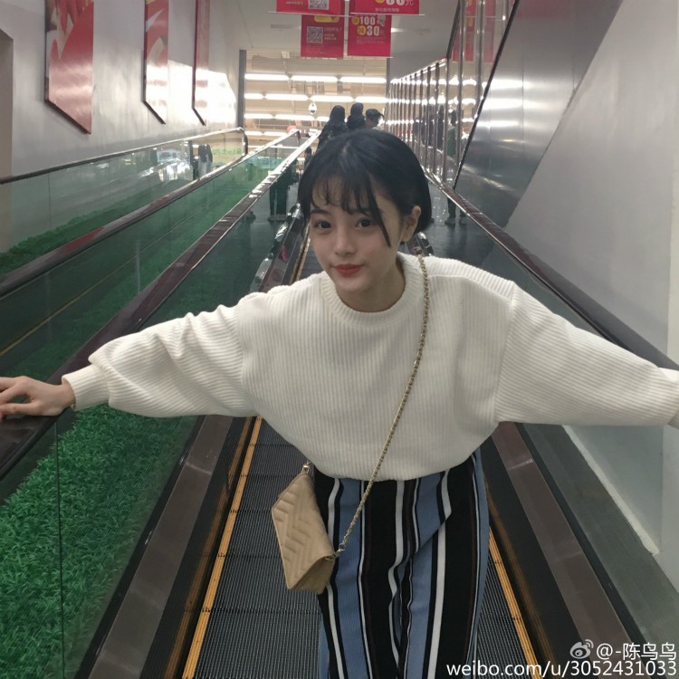 áo nỉ ulzzang áo nỉ nữ đẹp thu đông vàng trắng đen dài tay dáng rộng nhung kiểu hàn quốc | BigBuy360 - bigbuy360.vn