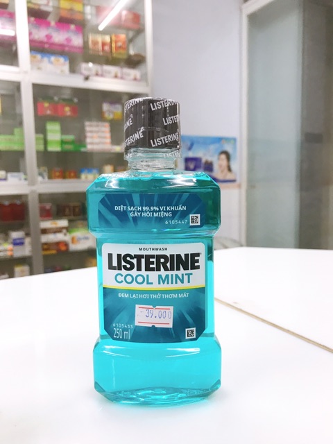 Nước súc miệng Listerin COOLMINT