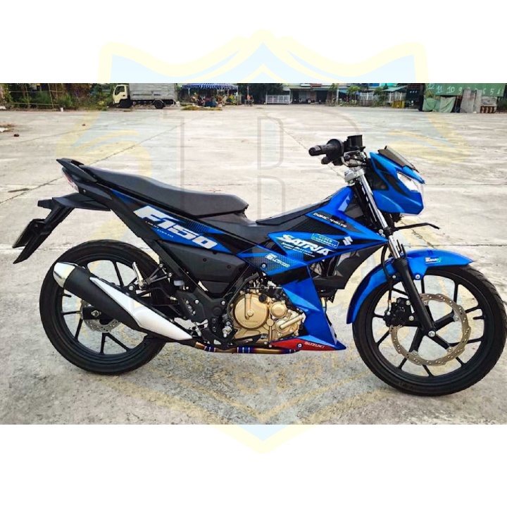 ( Quí khách vui lòng mang ra tiệm cho thợ dán ) Tem Satria fi xanh bụng đen