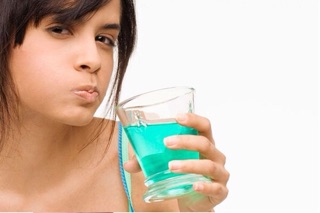 Nước súc miệng Listerine Thái Lan