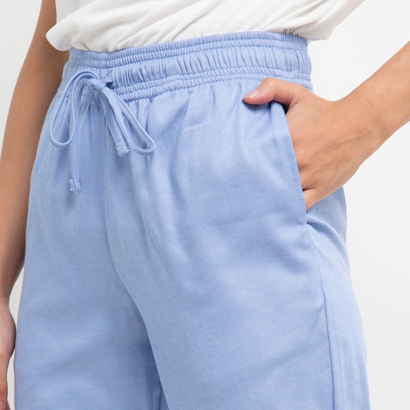 Quần Dài Màu Xanh Nhạt Kiểu Dáng Trẻ Trung Năng Động | BigBuy360 - bigbuy360.vn