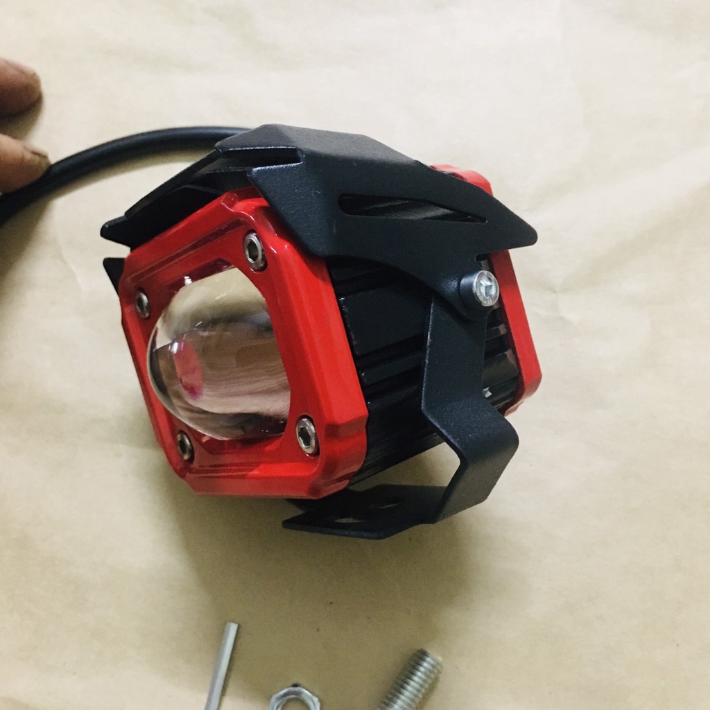 Đèn trợ sáng 2 mầu F22X