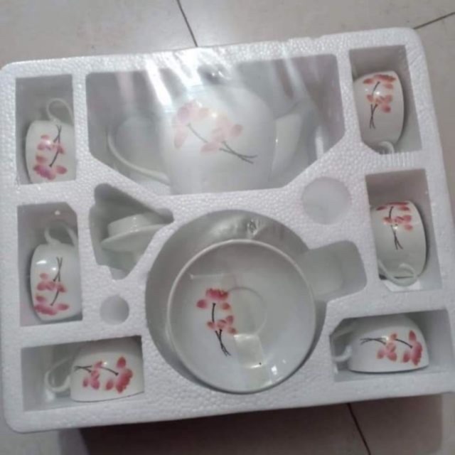 Bộ ấm chén bát tràng hoa sen