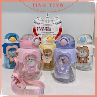 Bình nước nhựa 700ml dây đeo nắp bật ống hút hình gấu cute, Bình đựng nước cho bé kèm sticker 2D, 3D - TingTing
