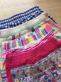 Short bé gái Carter