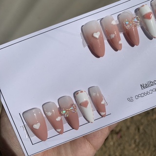 móng giả tự gắng thiết kế theo mẫu ( mẫu mây hồng)