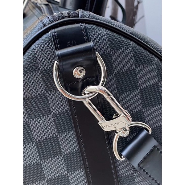 Túi Lv Keepall Bandouliere 50 Boston Bag da đanh dày, code đựng cả thế giới
