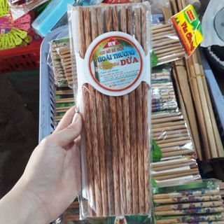 ĐŨA GỖ DỪA