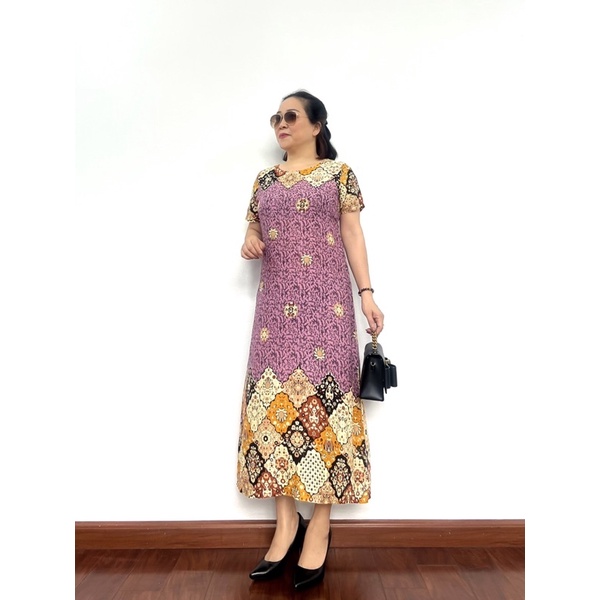 Đầm trung niên nữ,Chất liệu Lanh lụa cao cấp, Hoạ tiết hoa chân sang trọng cho quý bà