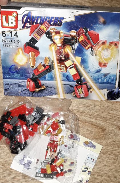 Lắp ráp 1 hộp LegoAdVengem Siêu Anh hùng LB542 có nhiều chi tiết bằng nhựa ABS