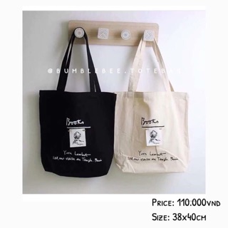 "Books" tote bag.