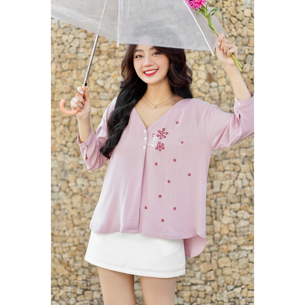 Áo cổ V trước Overized thêu nhành hoa [ZA8]