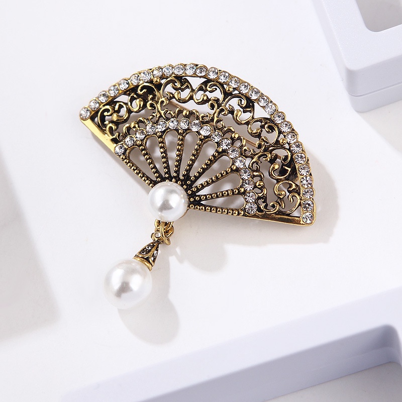 Trâm Cài Áo Hình Quạt Đính Đá Và Ngọc Trai Thời Trang Cho Nữ