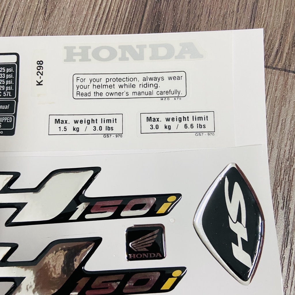 Bộ tem logo SH kèm tem thông số dán trang trí các đời xe Honda SH 2008, 2009, 2010 ( Hàng linh kiện )