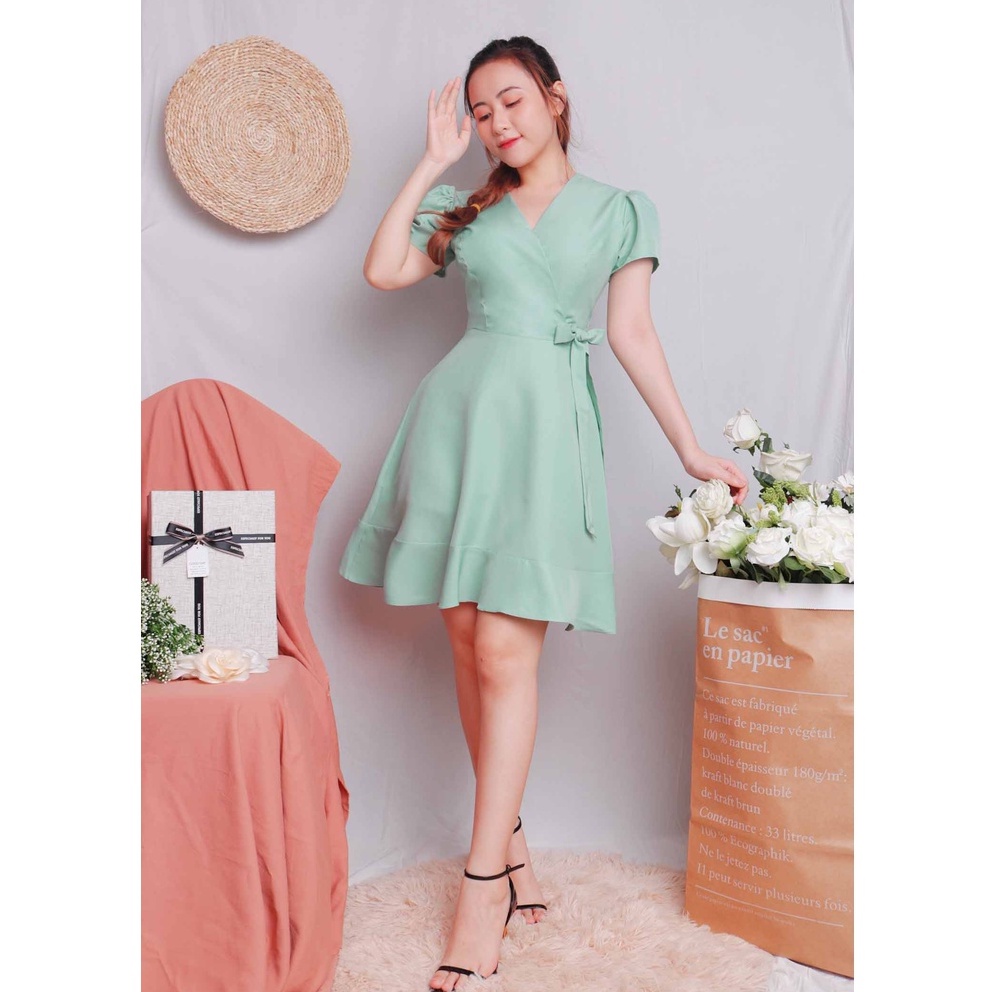 Đầm dự tiệc xanh ngọc dáng xòe thiết kế cao cấp cổ v sang trọng eo tôn dáng đính nơ cách điệu thời trang – Lux W