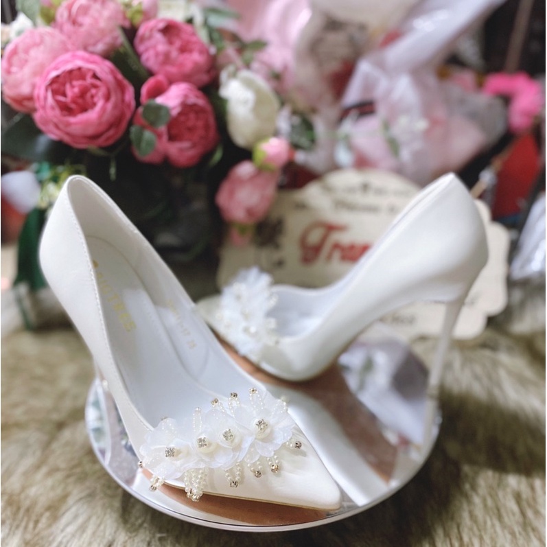 GIÀY THIẾT KẾ HOA NGỌC VÁT CHÉO CAO CẤP (là mẫu tkế thủ công vui lòng chắc chắn trước khi đặt hàng)