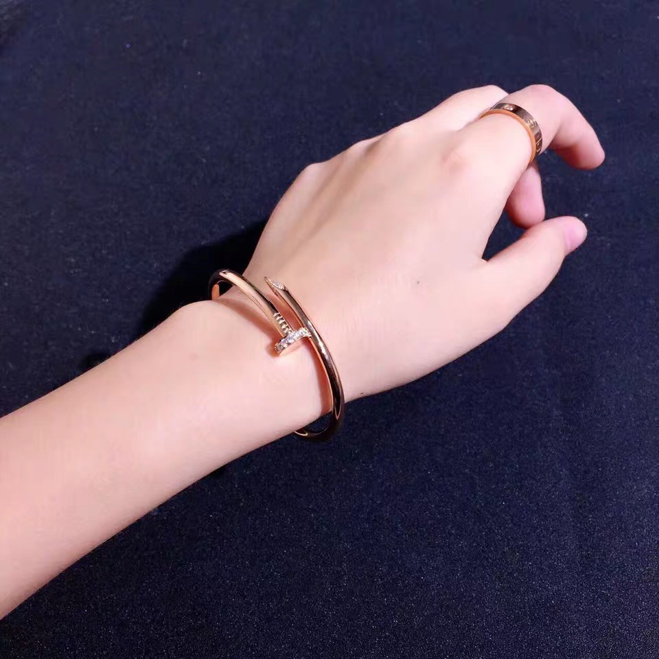 Vòng Tay Mạ Vàng Hồng 18k Kiểu Dáng Thanh Lịch Cho Nữ