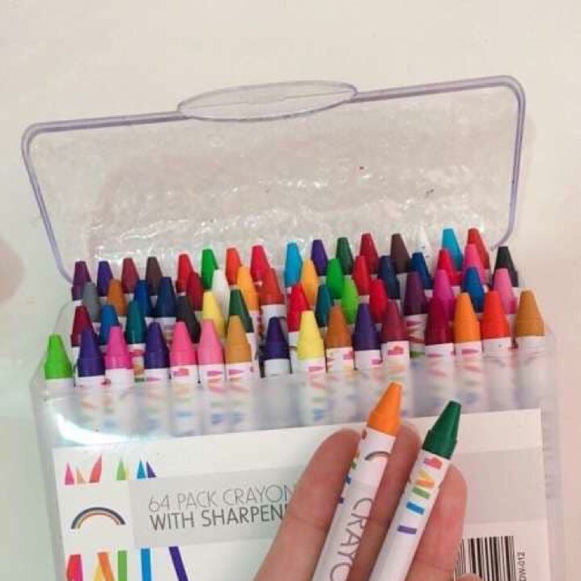 (Quá rẻ) Hộp 64 bút sáp màu cho bé thỏa thích tô màu tranh vẽ, sáng tạo