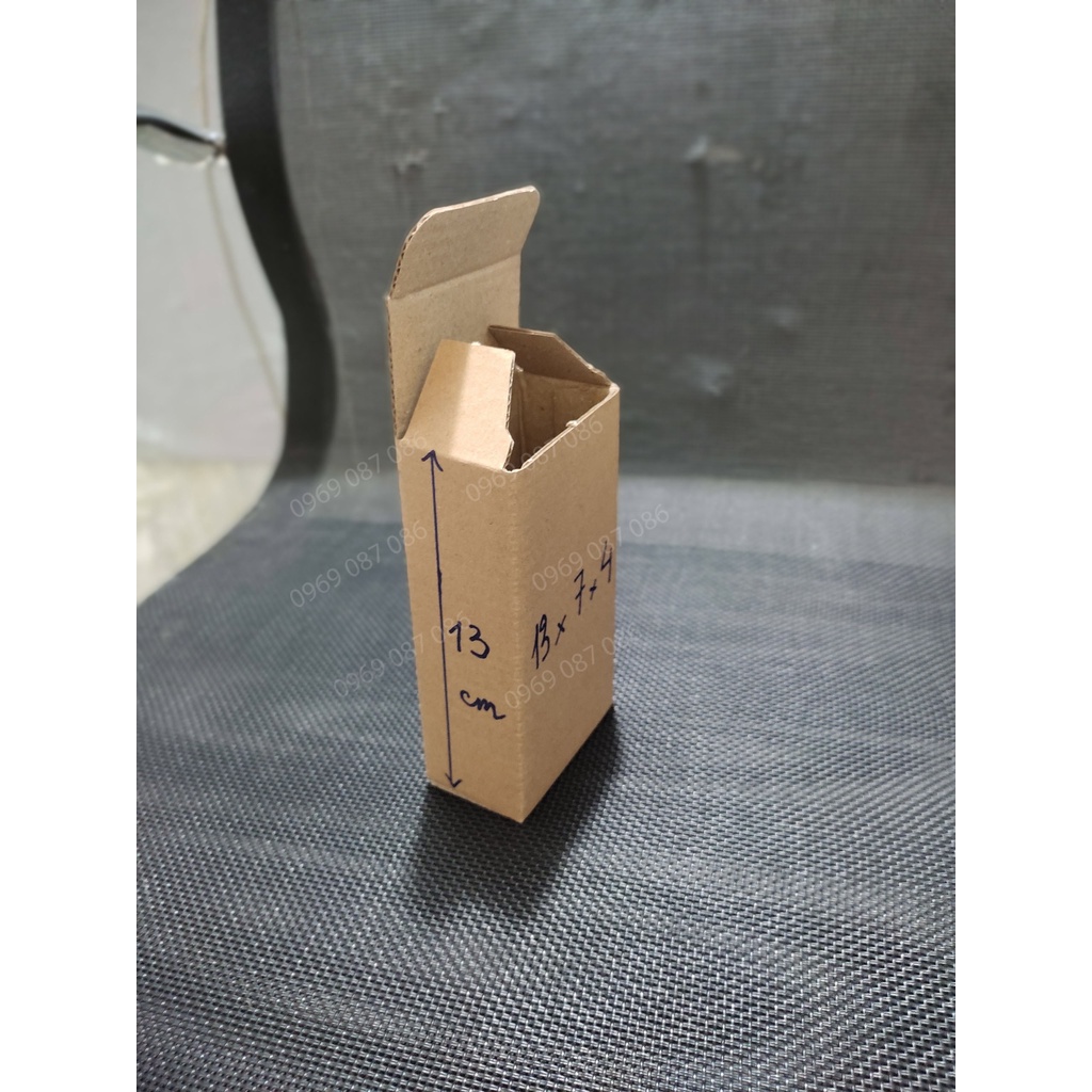 13x7x4 nắp gài 1 Hộp carton đóng hàng