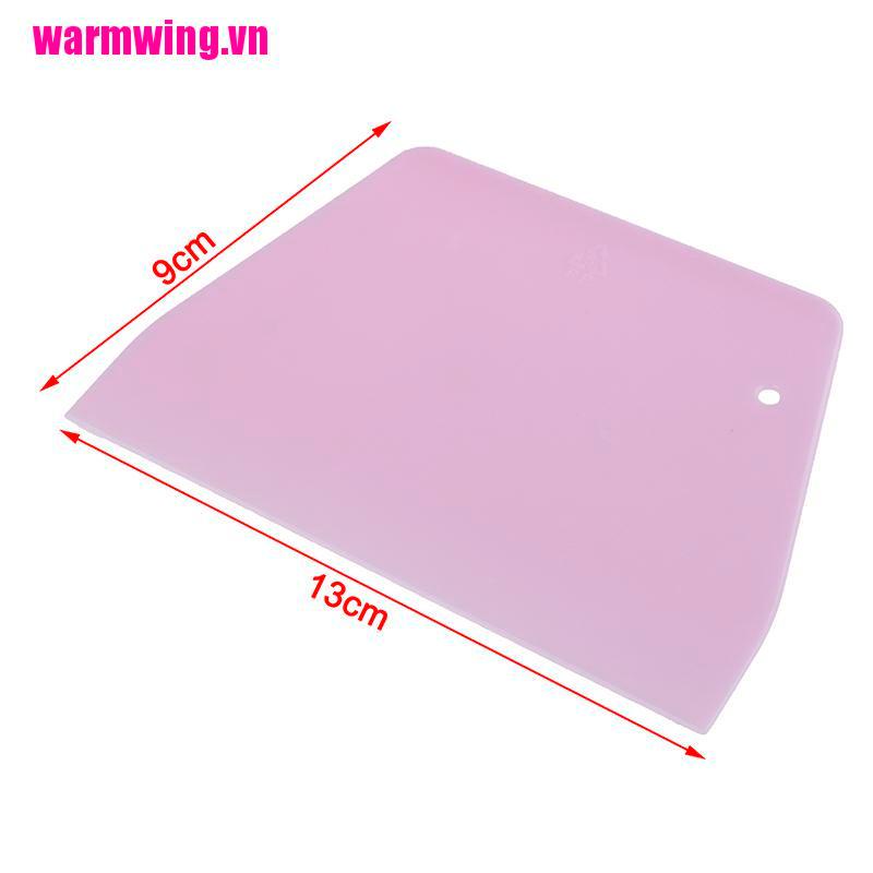 1 Dụng Cụ Cắt Bánh Thang Tiện Dụng