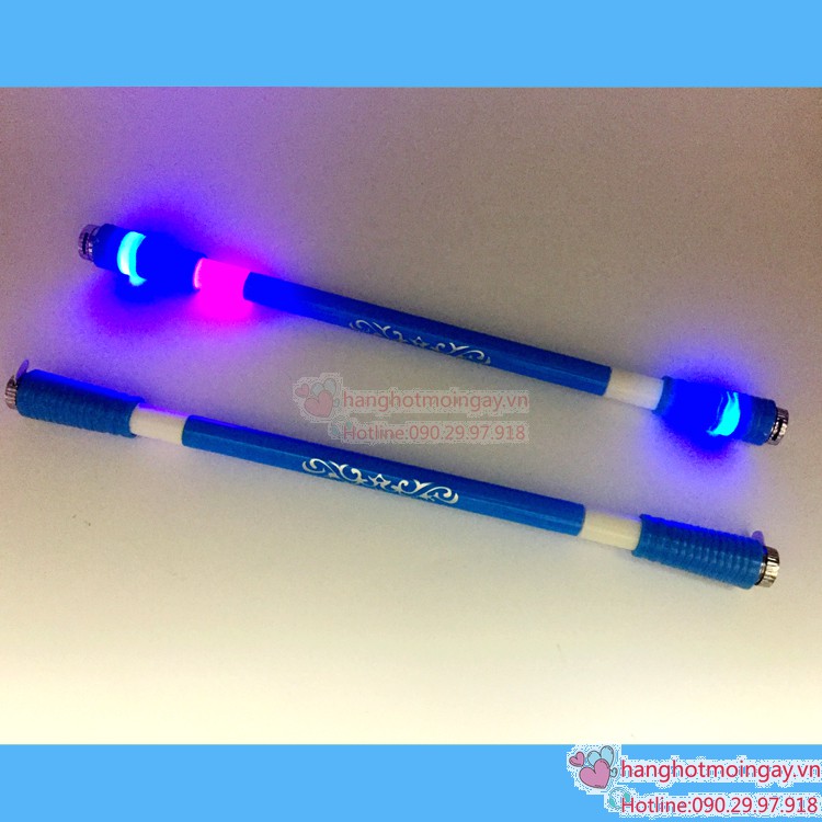 Bút dài dùng để quay cao cấp có đèn  N728