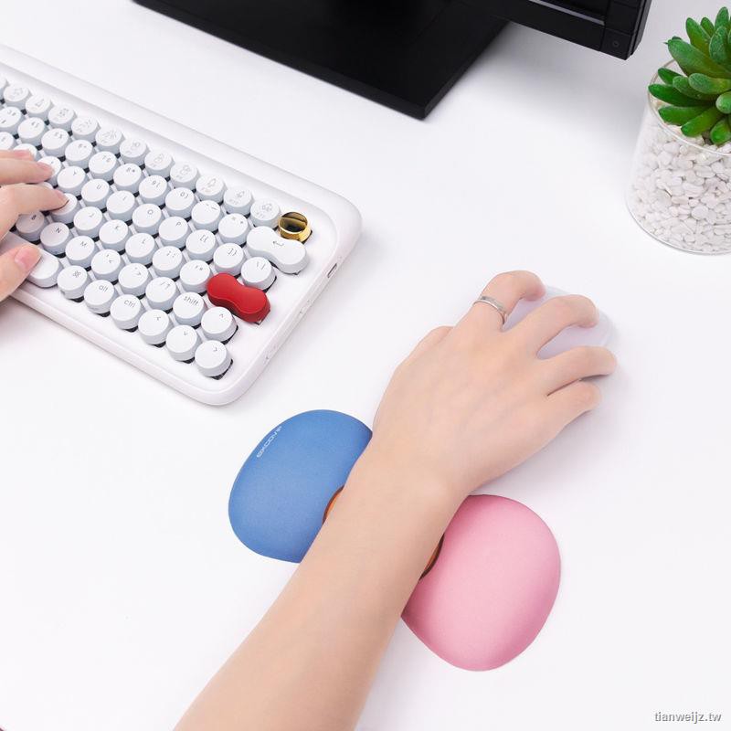 Miếng Lót Chuột Silicon Có Đệm Cổ Tay Dễ Thương Cho Nữ Silicone