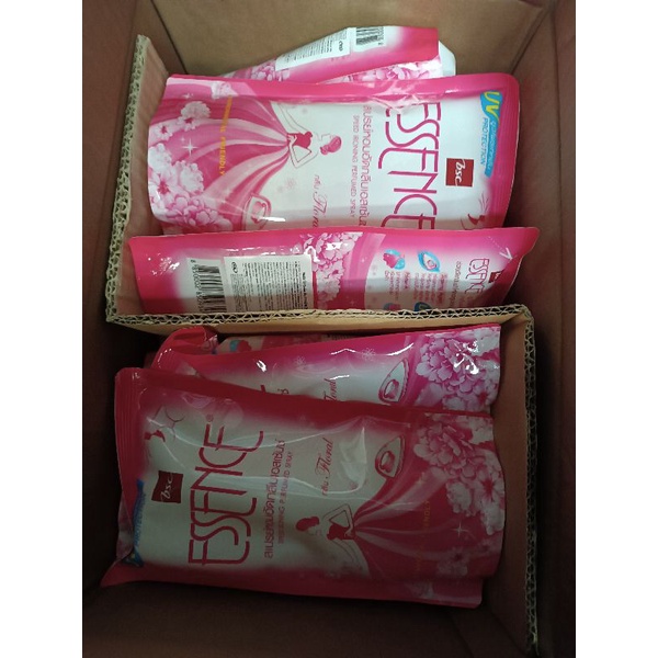 1 thùng  xịt ủi Essence 500ml nhập khẩu Thái Lan