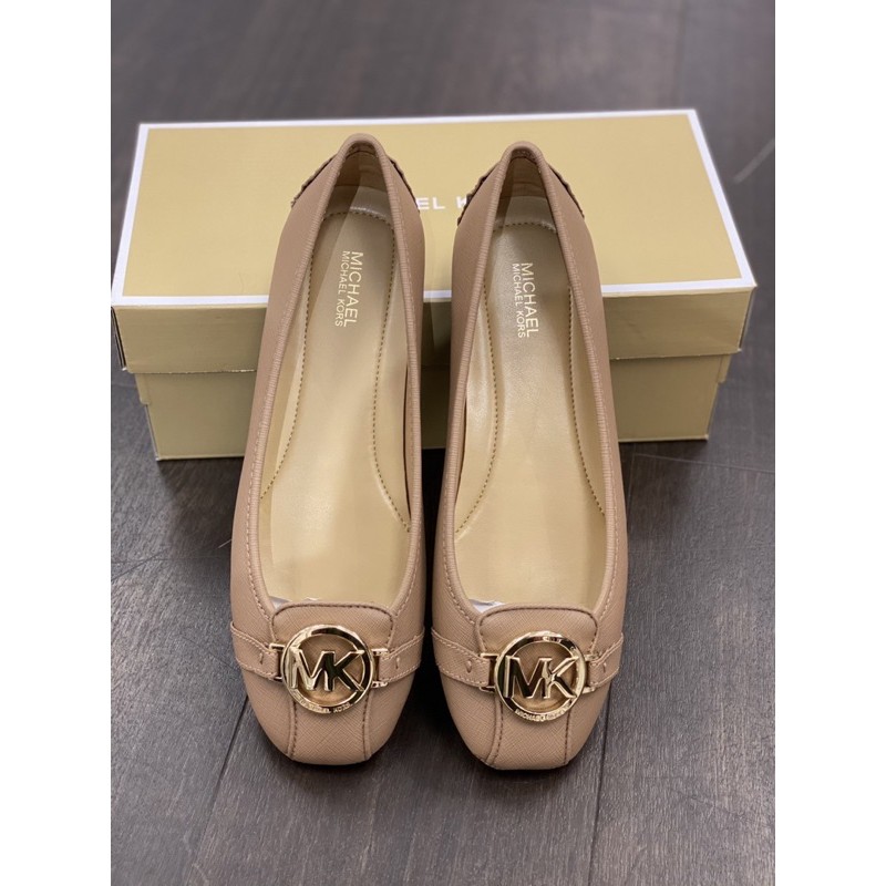 Giầy bệt mk nude sz7 l 7.5 l 8