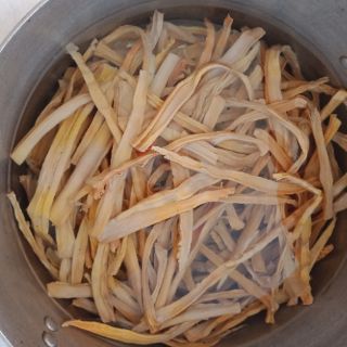 Măng khô nhà làm