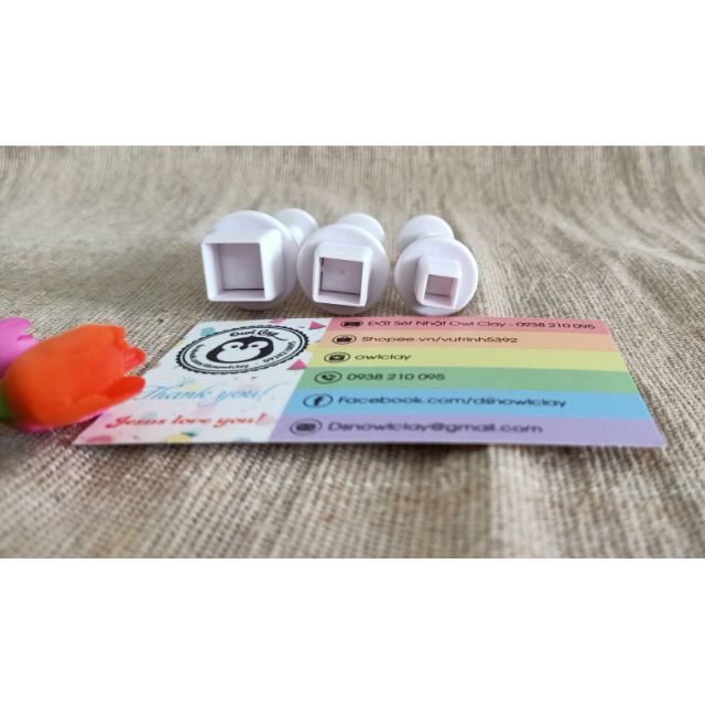 Khuôn nhấn đất sét hình vuông