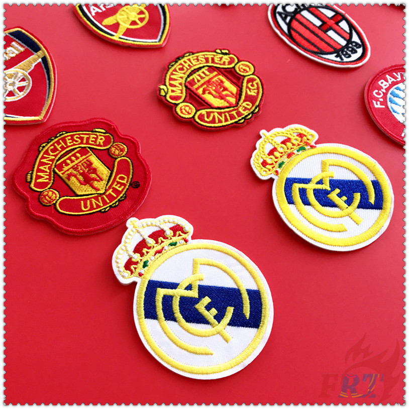 Miếng Vá Ủi Thêu Hình Câu Lạc Bộ Bóng Đá Độc Đáo