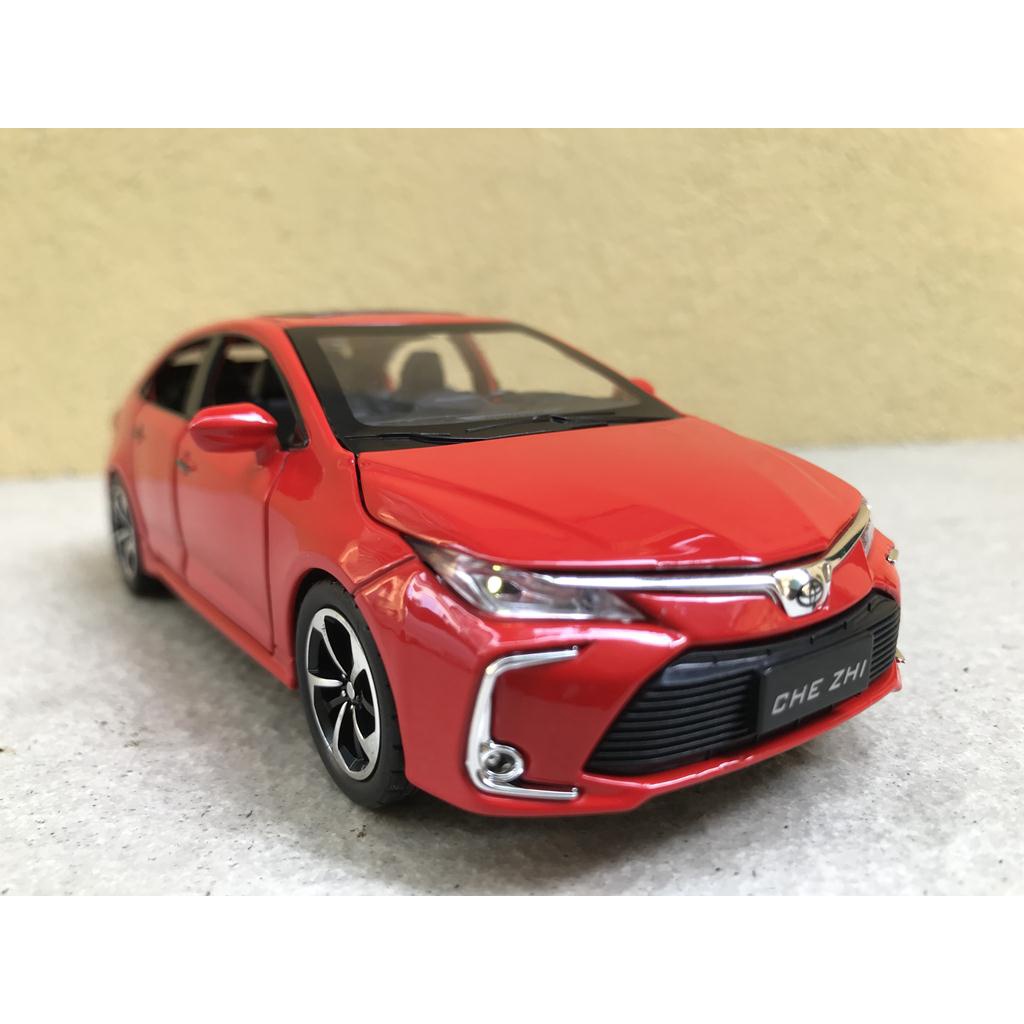 Mô hình xe ô tô TOYOTA Corolla 2021 - 1:32