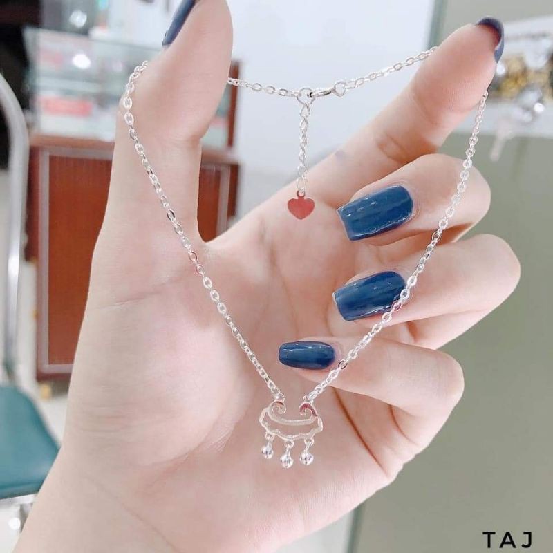 Lắc chân bạc ta mặt kiểu vương miện