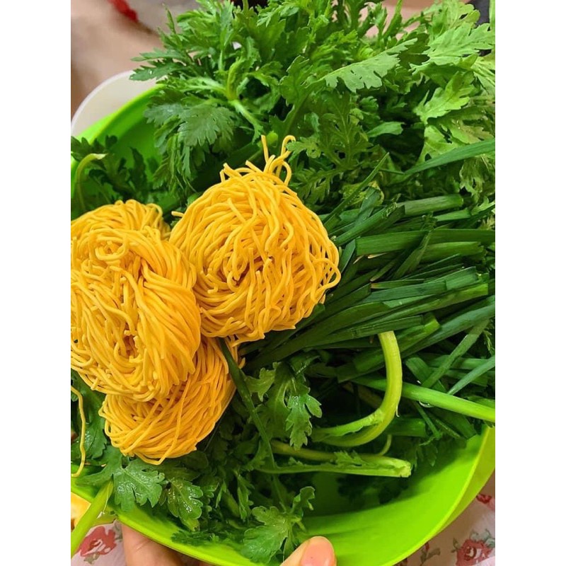 Mì trứng sợi to