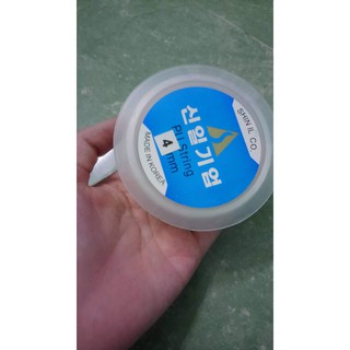 Dây cước xỏ vòng đá