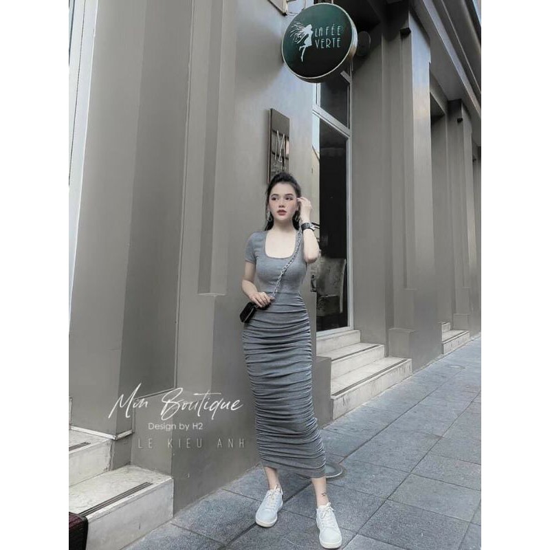 Váy zip cổ vuông, chân váy dài bo chun gợn sóng, khoét lưng gợi cảm , dáng ôm body cực xinh
