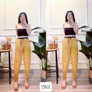 Quần bom cạp chữ