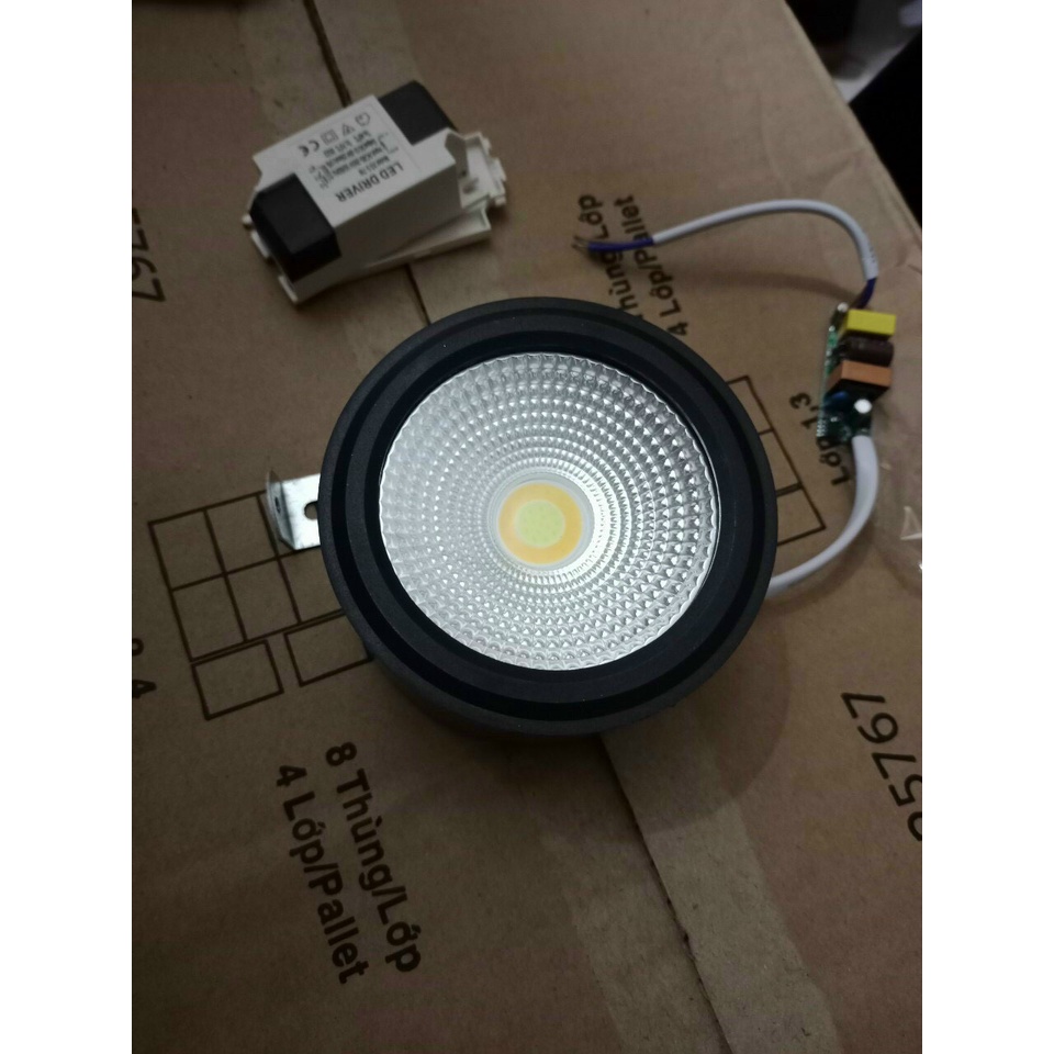 Đèn led ống bơ, bơ lùn 3 chế độ màu.