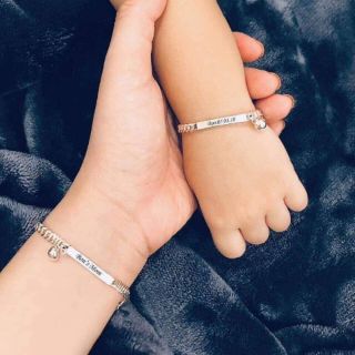 Combo 1 lắc tay khắc tên 1 nhẫn cỏ 4 lá cho bé cho khách sỉ