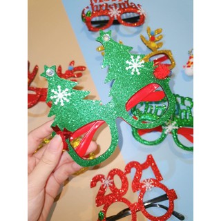 Mắt kính Noel lấp lánh