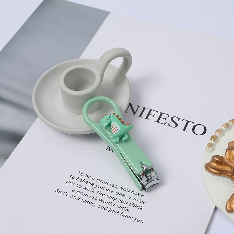 Bấm Móng Tay Kiểu Dáng Dễ Thương Ngộ Nghĩnh